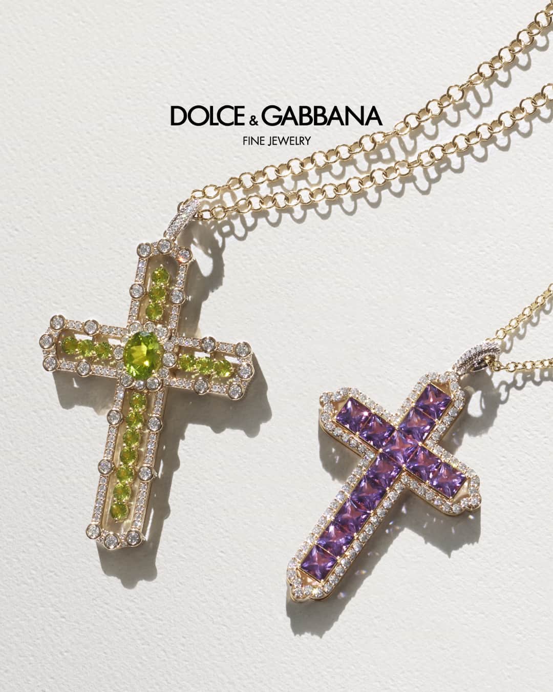ドルチェ&ガッバーナのインスタグラム：「Experience the beauty of #DolceGabbana’s iconic designs in every enchanting detail. Vibrant harmonies of gems and expert craftsmanship converge in each pendant.  Explore the #DGJewellery collections at the link in bio.」