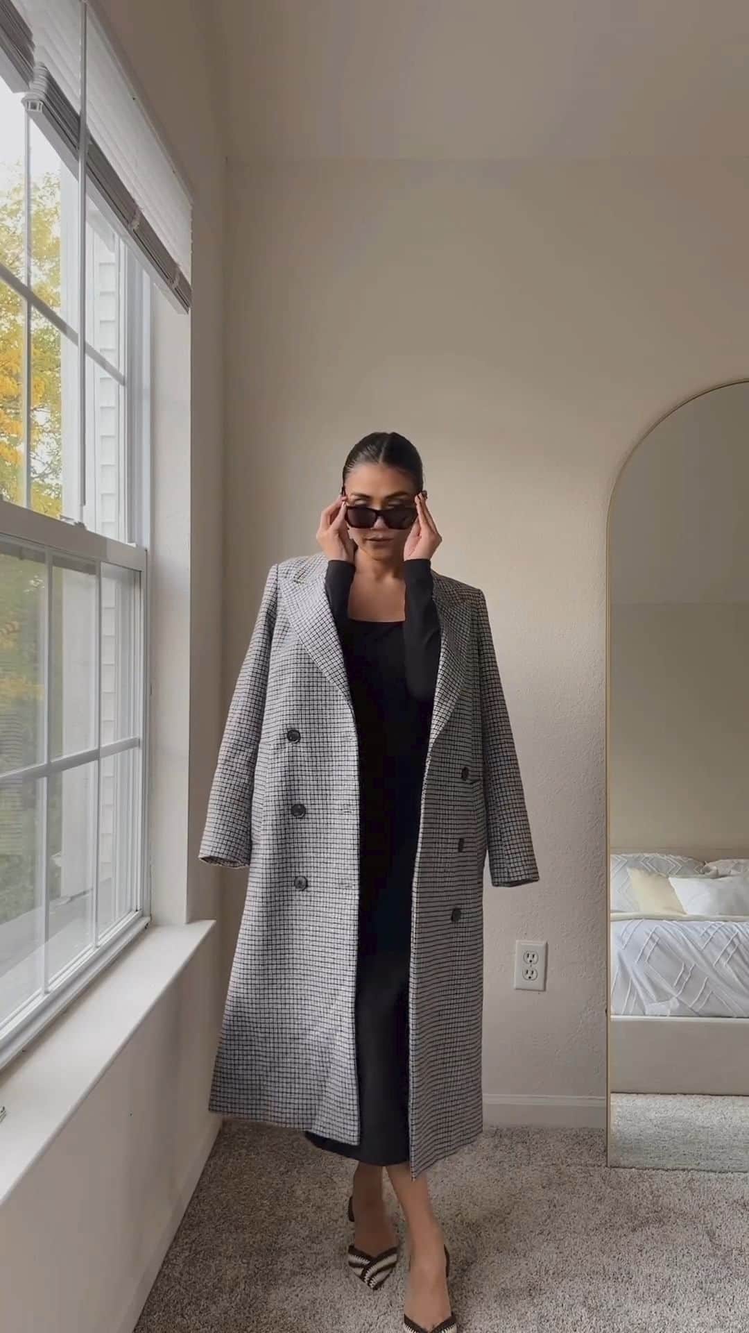 SHEINのインスタグラム：「Online VS. IRL? Oh, it's no match! 😍 Which look had you shook? 👇 @adelaidamcg  🔎 21994376 13178697 11409573 18404004 23360801 21812876  #SHEIN #SHEINforAll #SHEINstyle #fashion #chic」