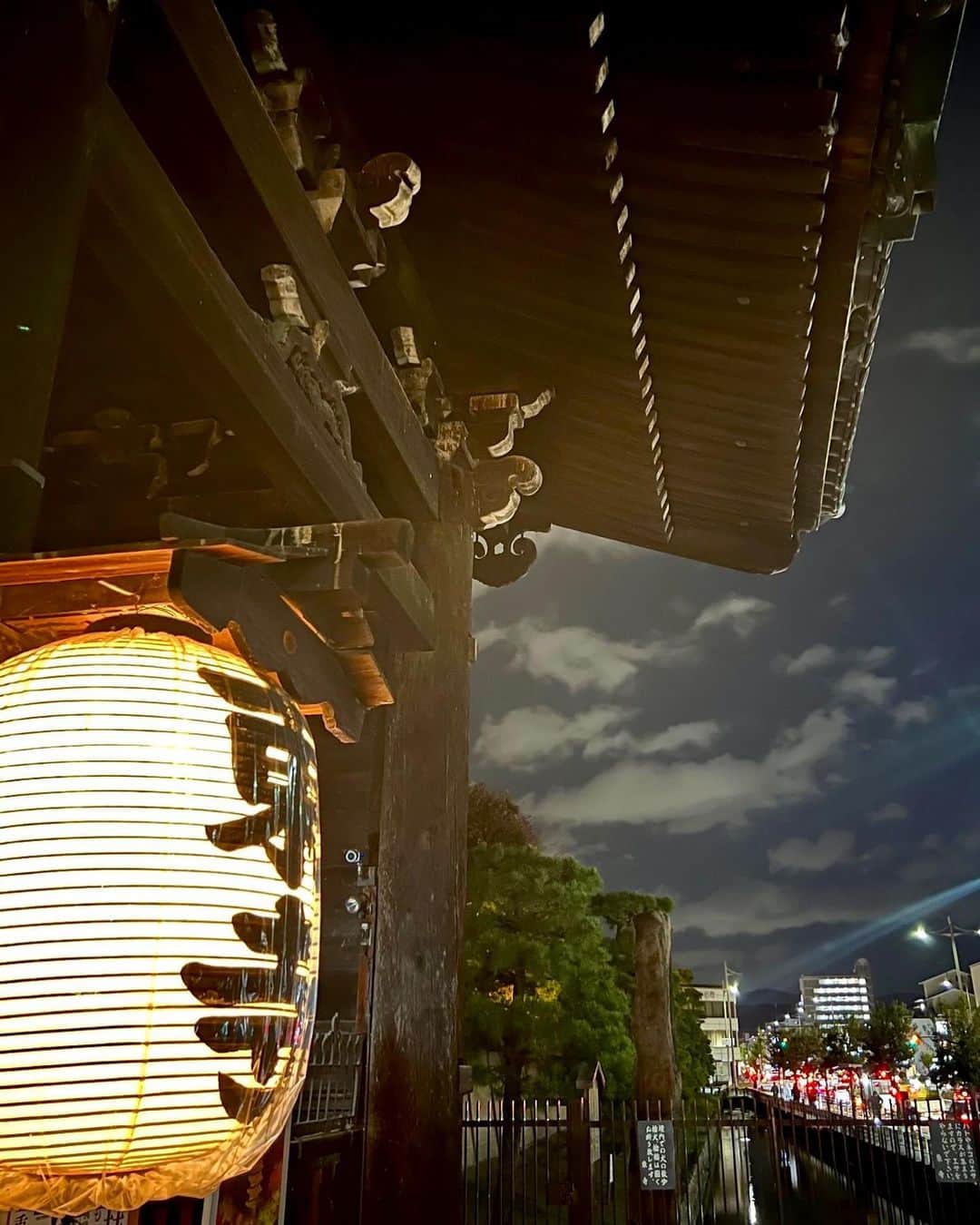 カロリーナ・コストナーさんのインスタグラム写真 - (カロリーナ・コストナーInstagram)「東寺 Toji Temple 🍁🏮🎌」11月20日 23時07分 - mskostner