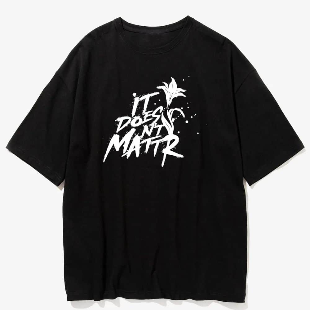 瓜田純士のインスタグラム：「瓜田純士プロデュースアパレル Natural-born underdogの新作Tシャツが発売されます  https://nbunderdog.base.shop/ 予約開始は明日 11/21 12時〜 11/28 21時まで  発送日は 12/21〜12/22  です。」