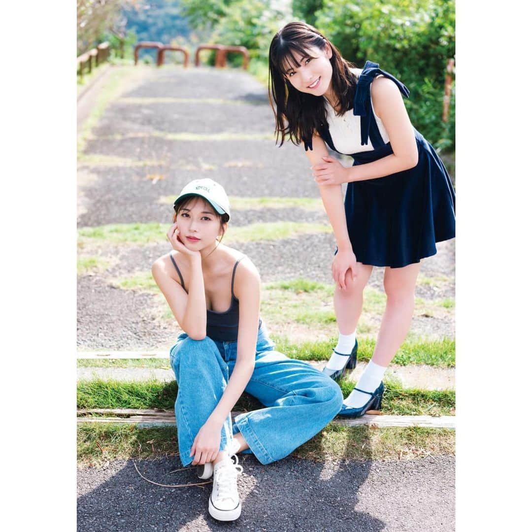 牧野真莉愛さんのインスタグラム写真 - (牧野真莉愛Instagram)「♡ ♡ ✨週刊ヤングジャンプ No.50特大号✨ ハロプロ25周年！全グループ登場の1冊まるごとコラボ🌈 表紙＆巻頭務めさせていただきました💖 ありがとうございました💕💕💕 『週刊ヤングジャンプ2015年47号』🐰以来の巻頭グラビア、まりあとっても嬉しかったです🐰💕 ※まりあ(中3)。いま22歳になっちゃった🐰 ＆ デジタル版でも見てね💗  モーニング娘｡'23 牧野真莉愛 ♡ ♡  #集英社 さん #ヤングジャンプ #ヤンジャン #HelloProject #モーニング娘23 #牧野真莉愛」11月20日 23時23分 - maria_makino.official