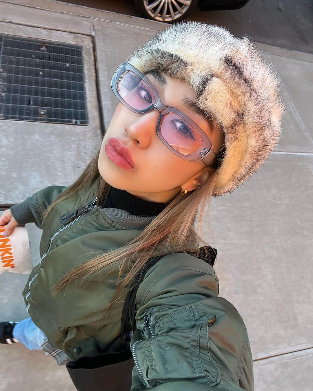 HIYORIのインスタグラム：「like a my heaven😮‍💨🧣💸🎨」