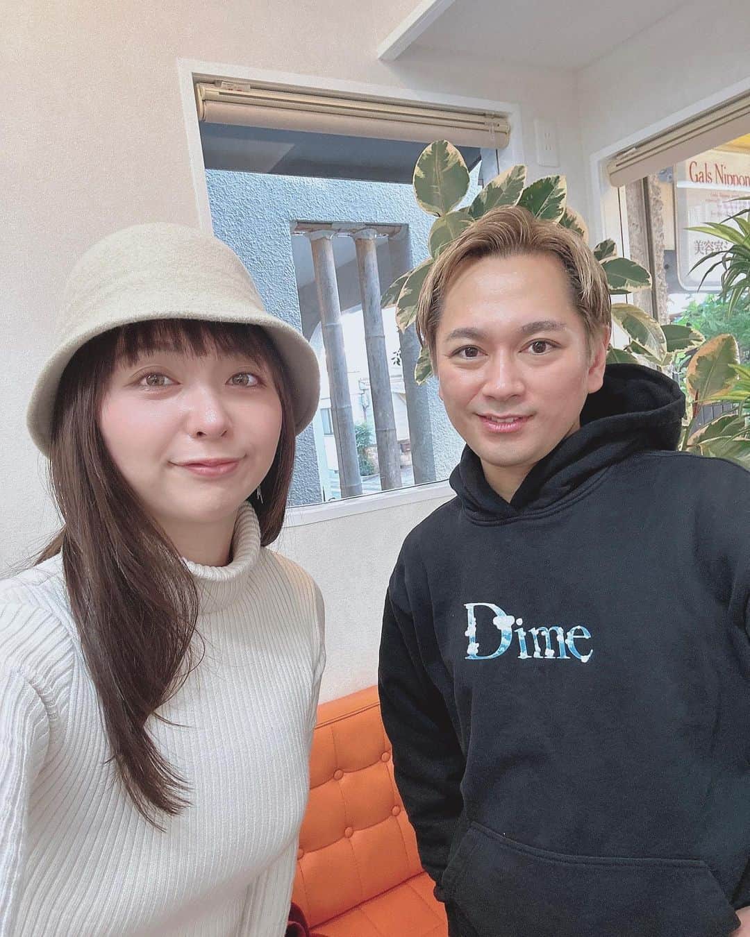 星那美月のインスタグラム：「尾畑の先生にカラーとカットしてもらいに京都まで行きました💇‍♀️  尾畑の先生にカットして貰うようになってから髪の毛本当に綺麗になりました！！！本当にいつもありがとうございます😂😂😂また年明け以降にトリートメントしに行きます🌟  素敵な写真たくさんの尾畑の先生のインスタチェックしてみてください！うちの母も密かに載っています☜」