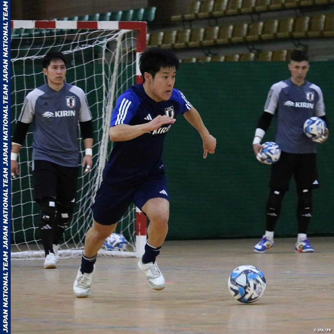 日本サッカー協会さんのインスタグラム写真 - (日本サッカー協会Instagram)「. 🔹#フットサル日本代表🔹 【Training Report✍️】  国際親善試合の開催地であるウズベキスタン/タシュケントへ移動し、現地で活動を開始しました。  チームは22日よりフットサルウズベキスタン代表との試合に臨みます⚽️  詳しいレポートはプロフィールのJFA公式サイト『JFA.jp』から✍  #夢への勇気を #jfa #daihyo #フットサル #futsal #⚽️」11月20日 23時52分 - japanfootballassociation