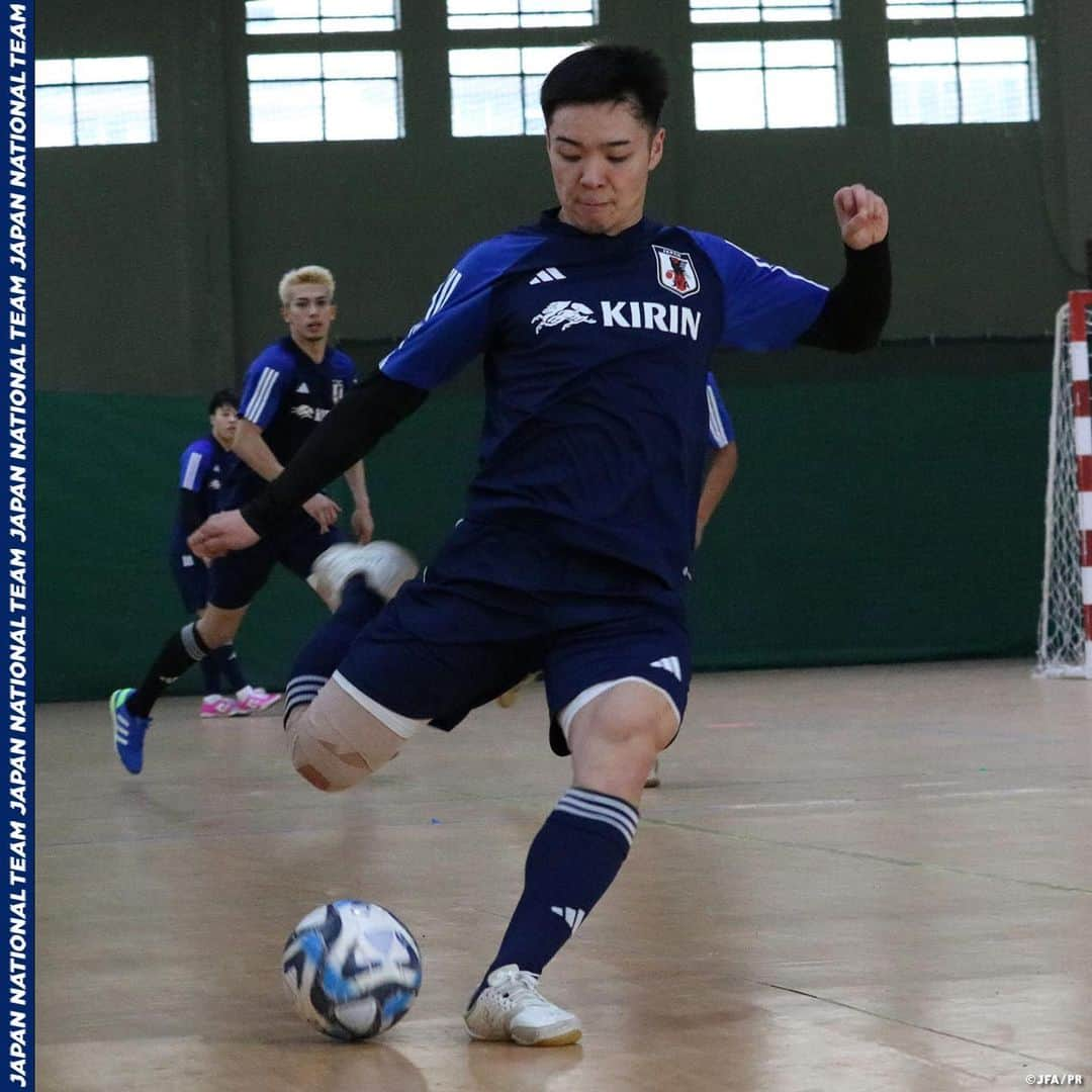 日本サッカー協会さんのインスタグラム写真 - (日本サッカー協会Instagram)「. 🔹#フットサル日本代表🔹 【Training Report✍️】  国際親善試合の開催地であるウズベキスタン/タシュケントへ移動し、現地で活動を開始しました。  チームは22日よりフットサルウズベキスタン代表との試合に臨みます⚽️  詳しいレポートはプロフィールのJFA公式サイト『JFA.jp』から✍  #夢への勇気を #jfa #daihyo #フットサル #futsal #⚽️」11月20日 23時52分 - japanfootballassociation