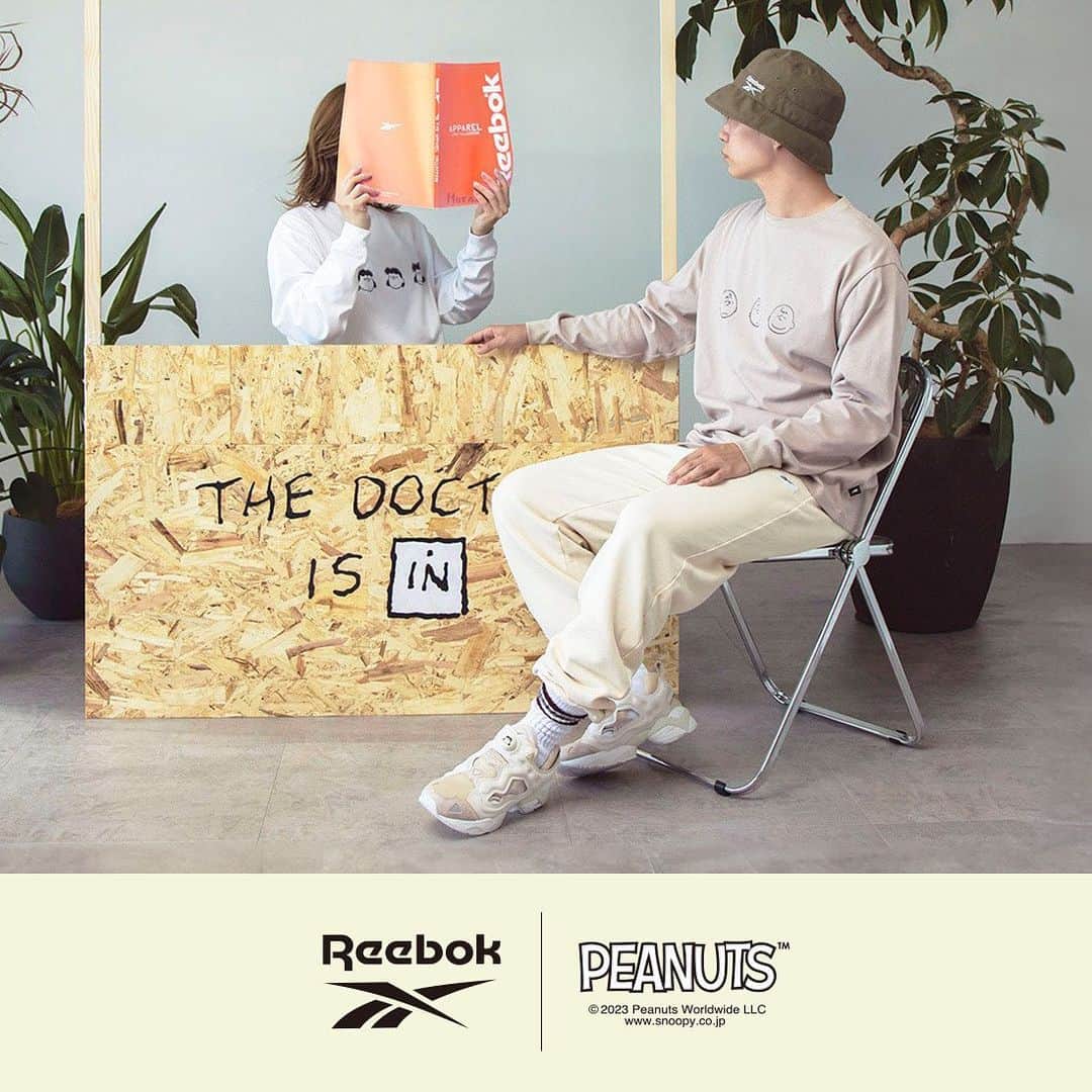 Reebok JPのインスタグラム：「. Reebok × PEANUTS ”PEANUTS LONG SLEEVE PRINT T-SHIRT”  胸元のチャーリー・ブラウンとルーシーがみせる 様々な表情がポイント。  The main point is the various facial expressions that Charlie Brown and Lucy show.  #Reebok #リーボック#Peanuts #Snoopy」