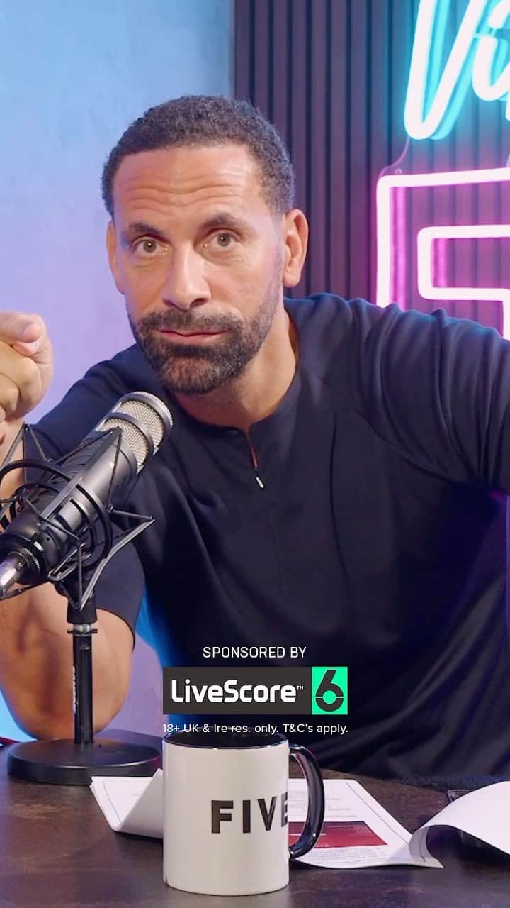 リオ・ファーディナンドのインスタグラム：「If Man City get punished… @joleonlescott I want ur PL medal hand delivered bro!!! 🏅😂😂😂  Rio Ferdinand OBE x 7 PL Titles…   #MUFC  #MCFC」