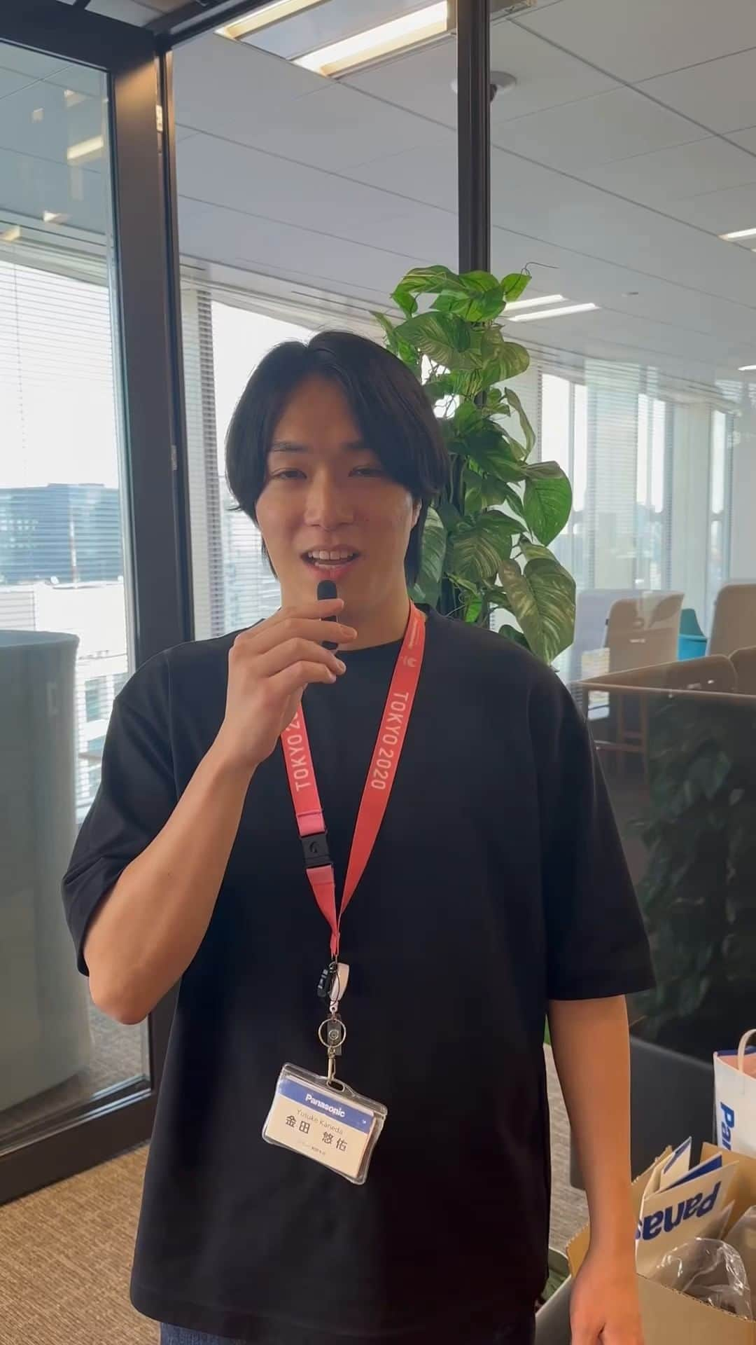 Panasonicのインスタグラム：「Join Yusuke as he takes us through his workday at the Japan office! 💼」