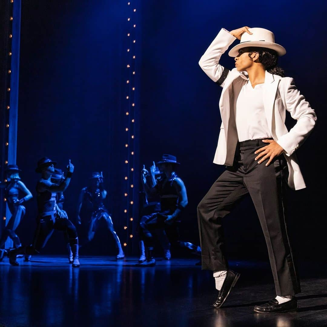 マイケル・ジャクソンさんのインスタグラム写真 - (マイケル・ジャクソンInstagram)「Catch @mjthemusical on tour in Dallas starting tomorrow, with performances through December 3rd. Following Dallas, the production comes to Seattle, then Los Angeles, San Francisco, Salt Lake City, San Diego and several more cities through September 2024. Experience this Tony Award winning musical, hit the link in stories to find the show in a city near you. #MJtheMusicalTour」11月21日 2時00分 - michaeljackson