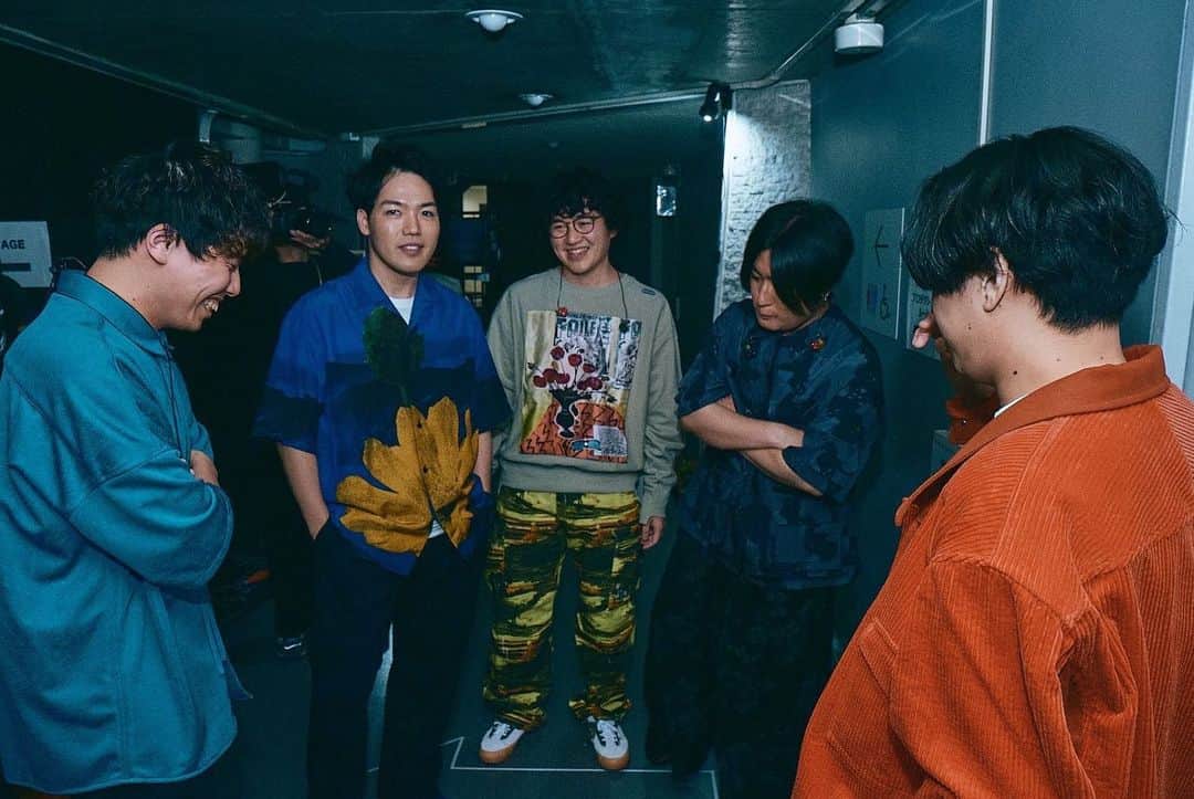 マカロニえんぴつさんのインスタグラム写真 - (マカロニえんぴつInstagram)「_  アリーナツアー東京公演（国立代々木競技場第一体育館） お越しいただいた皆さん、ありがとうございました‼️🙏✨  DAY1📸①  photo by 酒井ダイスケ @imdaisukesakai  #マカロックツアー #マカロックツアーvol16 #大人の涙 #マカロニえんぴつ」11月21日 2時09分 - macaroniempitsu_official