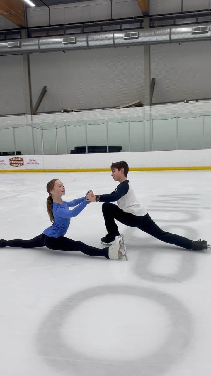 Skate Canadaのインスタグラム：「New skills unlocked ✅  Makenzie Elgie & Ryan Aruin from @glencoeclub & @calaltafsc prep for the 2024 Skate Alberta Provincials!✨  ______________  Nouvelles compétences ✅  Makenzie Elgie & Ryan Aruin du @glencoeclub et @calaltafsc se préparent pour les Provinciaux de Skate Alberta!✨   🎥 @carlottaedwards」