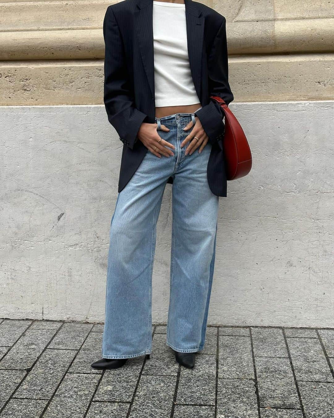 のインスタグラム：「Start the work week with office approved denim.」