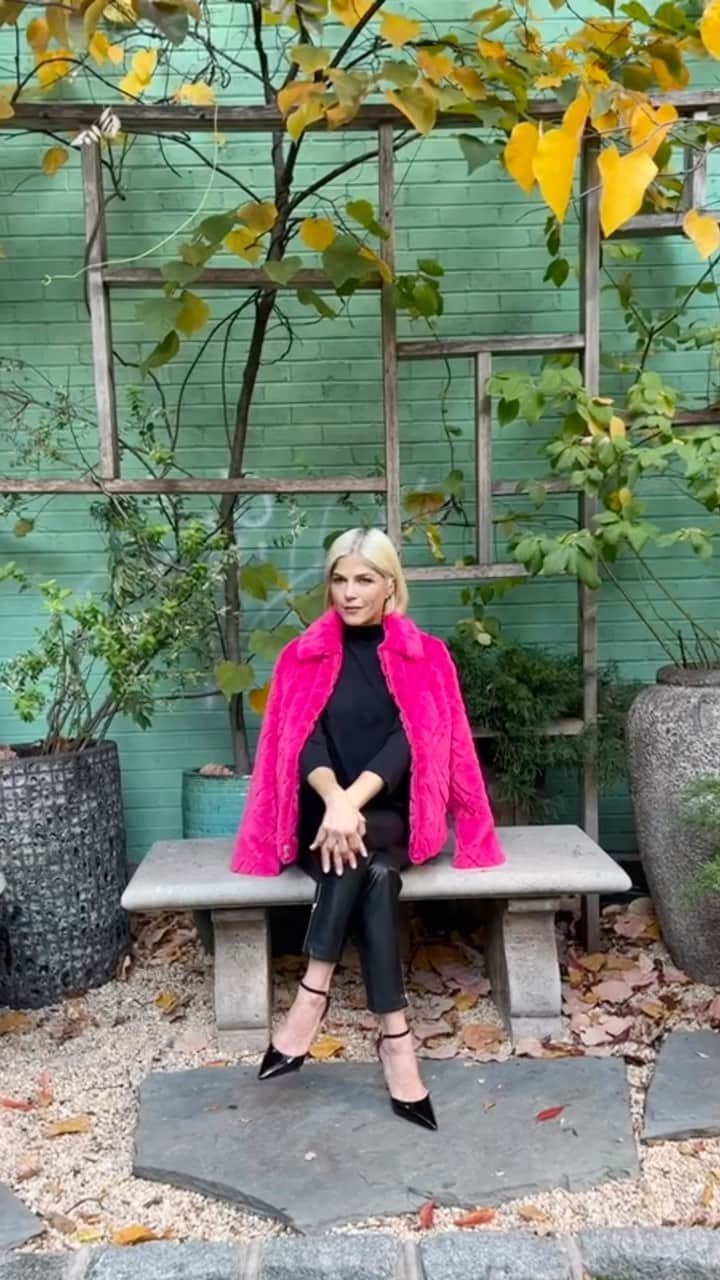 アイザックミズラヒのインスタグラム：「Cozy. Luxe. Vibrant. Versatile. Accessible. Adaptive. #IssacxSelma part two is live on @QVC! Shop the collection for yourself or for someone you love 💛 link in Stories!   Video Description: a behind the scenes video of Selma wearing the Isaac x Selma collection for QVC, in her favorite accessible clothes both indoor and outdoor on the streets of New York City. She is with her dog Scout.」