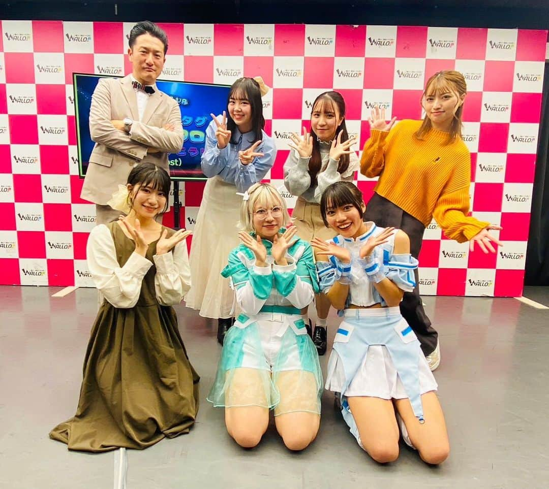 菊地智義さんのインスタグラム写真 - (菊地智義Instagram)「『SHAKE UP WALLOP』 悩みあるアイドルの方は是非解決しに来て下さい！ 月曜日なりに答え出してます。 とりあえず日本は平和で便利な国なのが分かりました。 そう言えば昔、マーフィーの法則で“声の一番デカいやつが発言権を得る”ってのがあったなぁ… 雪谷さんがMVPを獲るのは必然だったのか笑 皆さんありがとうございました。 #シェイクワロップ #SHAKEUPWALLOP #飯田愛梨 #冠露つな #雪谷こん #idol_program #美波舞緒 #notall #宮坂舞子 #paslil #月曜日 #高見奈央 #キクチウソツカナイ」11月21日 2時23分 - potatokikuchi2