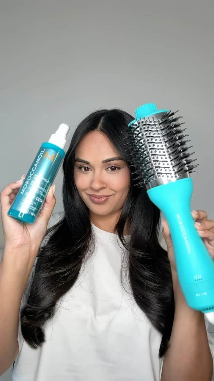 Moroccanoilのインスタグラム：「Save 25%...on EVERYTHING. Our best-ever Cyber event is happening now! Use code STOCKINGUP to shop. @cynthiadhimdishair」