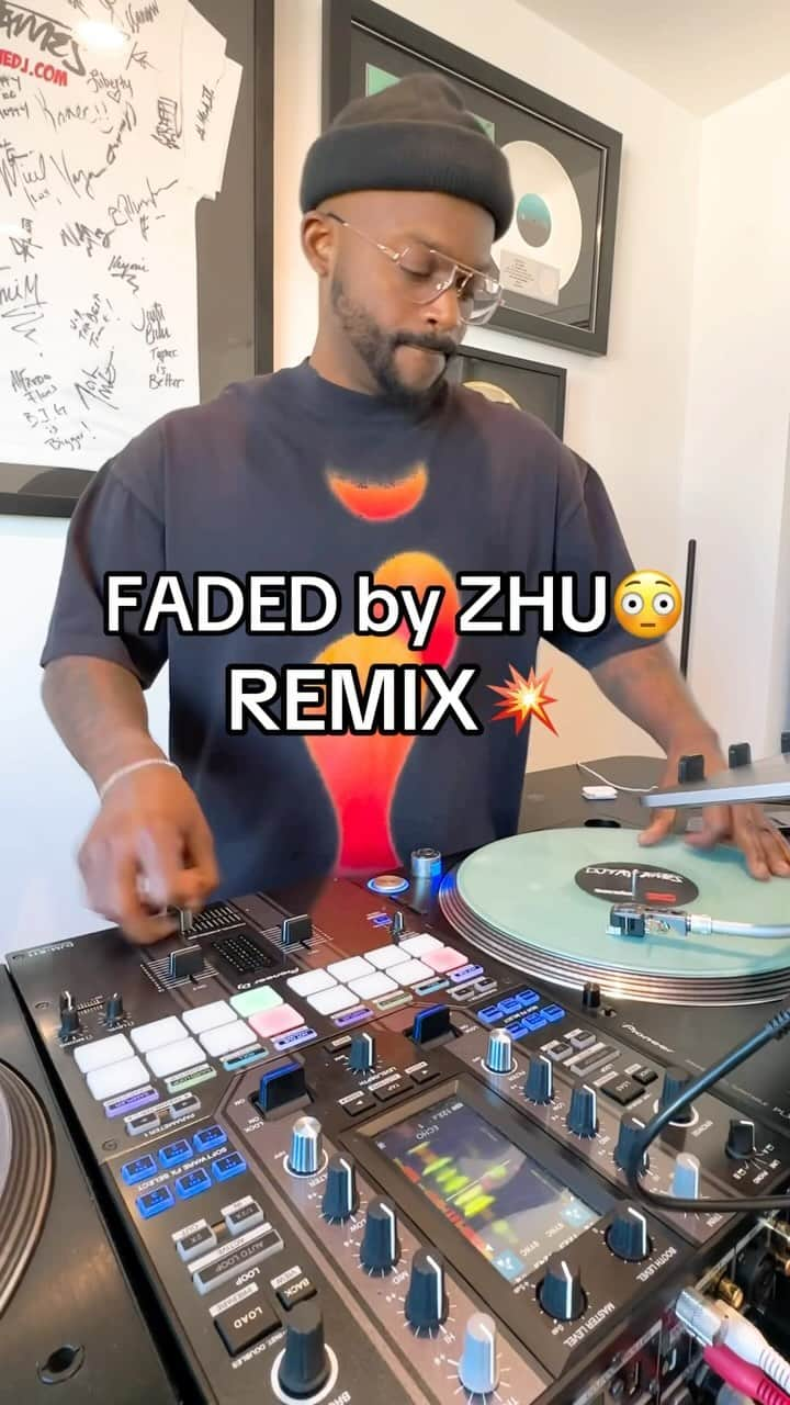 テイラー・ジェームスのインスタグラム：「Faded x Bent 👨🏿‍🍳」