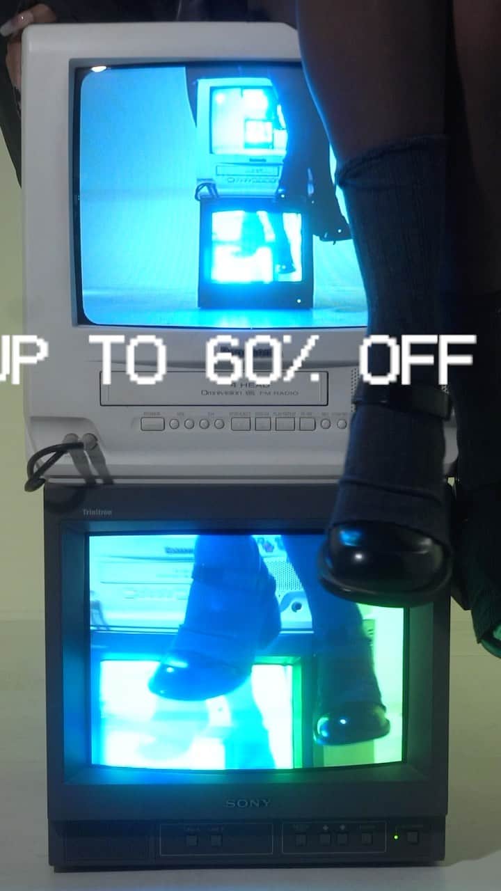 UNIFのインスタグラム：「Black Friday is on! Up to 60% off no code needed!」