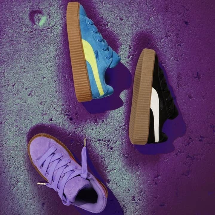 Sneaker Newsさんのインスタグラム写真 - (Sneaker NewsInstagram)「Say hello to the FENTYxPUMA Creeper Phatty 👋⁠ ⁠ After taking over Las Vegas with A$AP Rocky this past weekend, Rihanna (@badgalriri) has unveiled the next chapter of her renewed partnership with PUMA. ⁠ ⁠ "We took our OG Creeper [from 2015] and made it bigger and badder," she said. "It's a classic silhouette that has been missed, so its return has to be bigger."⁠ ⁠ The Creeper Phatty will debut across North America on November 30th, with a global launch taking place on December 1st. ⁠ ⁠ Visit the LINK IN BIO for the full story.」11月21日 3時30分 - sneakernews