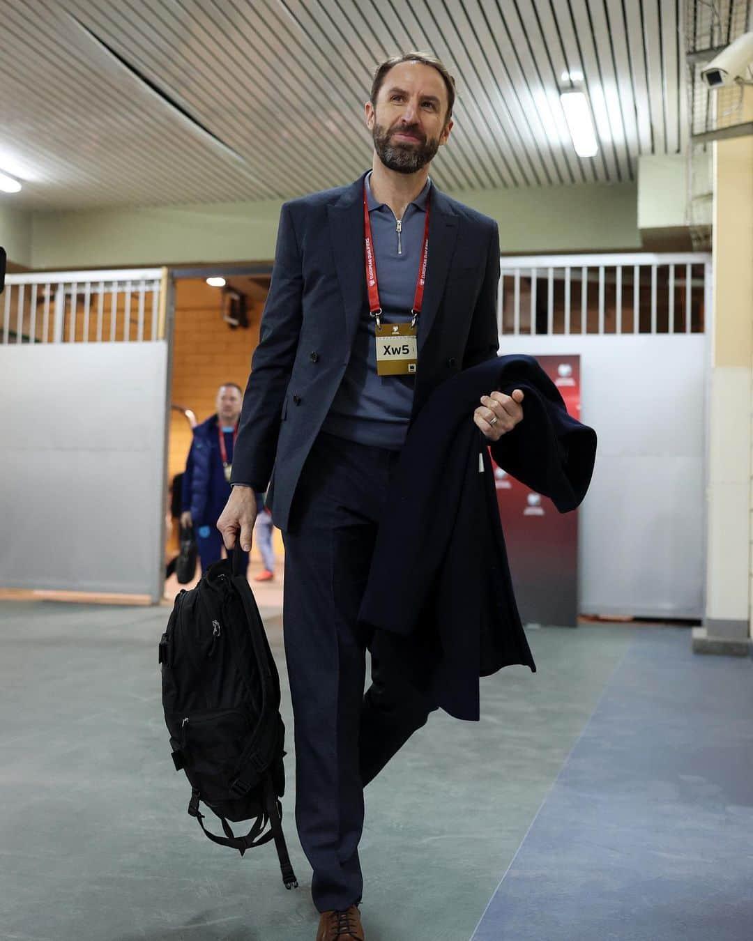 サッカー イングランド代表チームのインスタグラム：「The #ThreeLions have arrived. 👊」