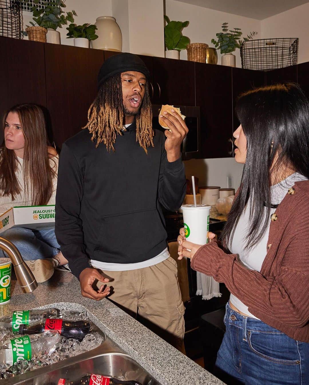 Official Subwayさんのインスタグラム写真 - (Official SubwayInstagram)「Turkey Day with the squad went up 🦃 Thankful that catering boxes exist.  Advance notice may be required for catering orders.」11月21日 4時47分 - subway
