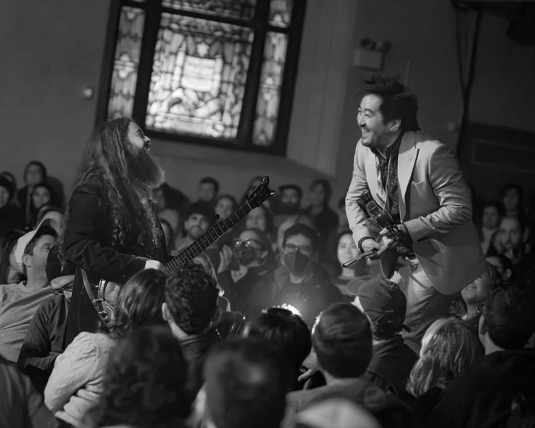 Kishi Bashiのインスタグラム：「Me: “I’m Japanese-American!” @talltalltrees: “Yeah you are!”   Thank you everybody who have been coming to celebrate! (Photos from Brooklyn by @abstrctn !)   Boston @berkleebpc tomorrow for our final performance!」