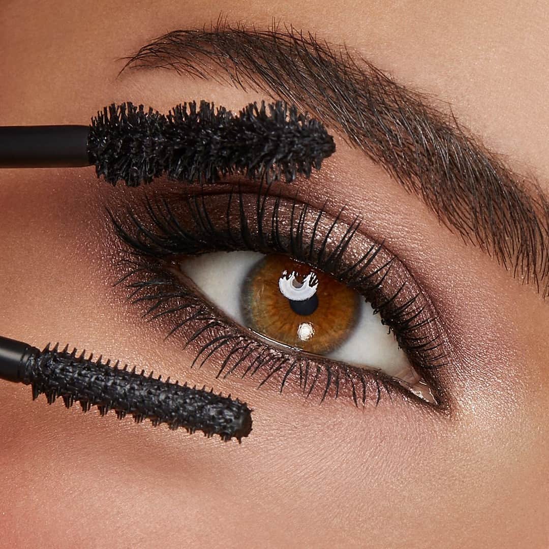 KIKO MILANOのインスタグラム：「Volume, curl, length, or definition? 🤩 Stock up on the mascaras you love the most with #KIKOBlackFriday! Which are you shopping first? 🛍️ Check local promo details on our website!⁣ ⁣⁣ #KIKOEyes #mascara #mascaraonpoint #lusciouslashes #volumizingmascara ⁣⁣ ⁣ Unmeasurable Length Fibers Extension Effect Mascara - Ultra Tech＋Volume And Definition Mascara - Long Lasting Liquid Eyeshadow 01-02 - Lasting Precision Automatic Eyeliner And Khol 16 - Precision Eyebrow Pencil 05⁣」