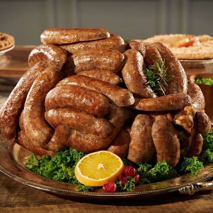 ジョンソンヴィルのインスタグラム：「Just in case y’all needed some Thanksgiving dinner inspo… 🦃✨ . . . #thanksgiving #thanksgivingdinner #betterwithsausage #johnsonville」