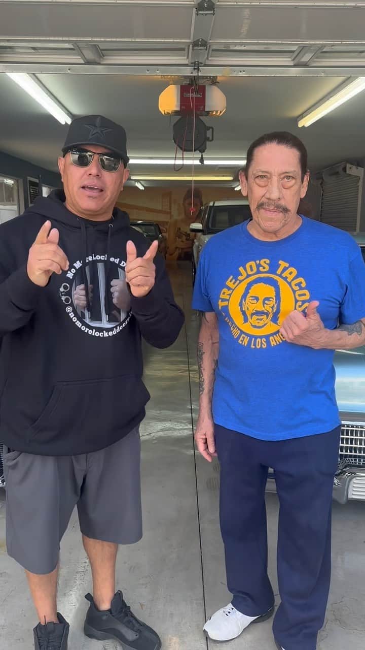 ダニー・トレホのインスタグラム：「The 4th Annual @nomorelockeddoors.inc @chino_mike909 Holiday Toy Drive with @projecthopeca is happening this Saturday November 25th at The Derby Room Pomona at Fairplex. All you need to bring is a toy or gift card! It’s gonna be a good time, see you all there!  Roll in 7am-9am | Showtime 10am-5pm」