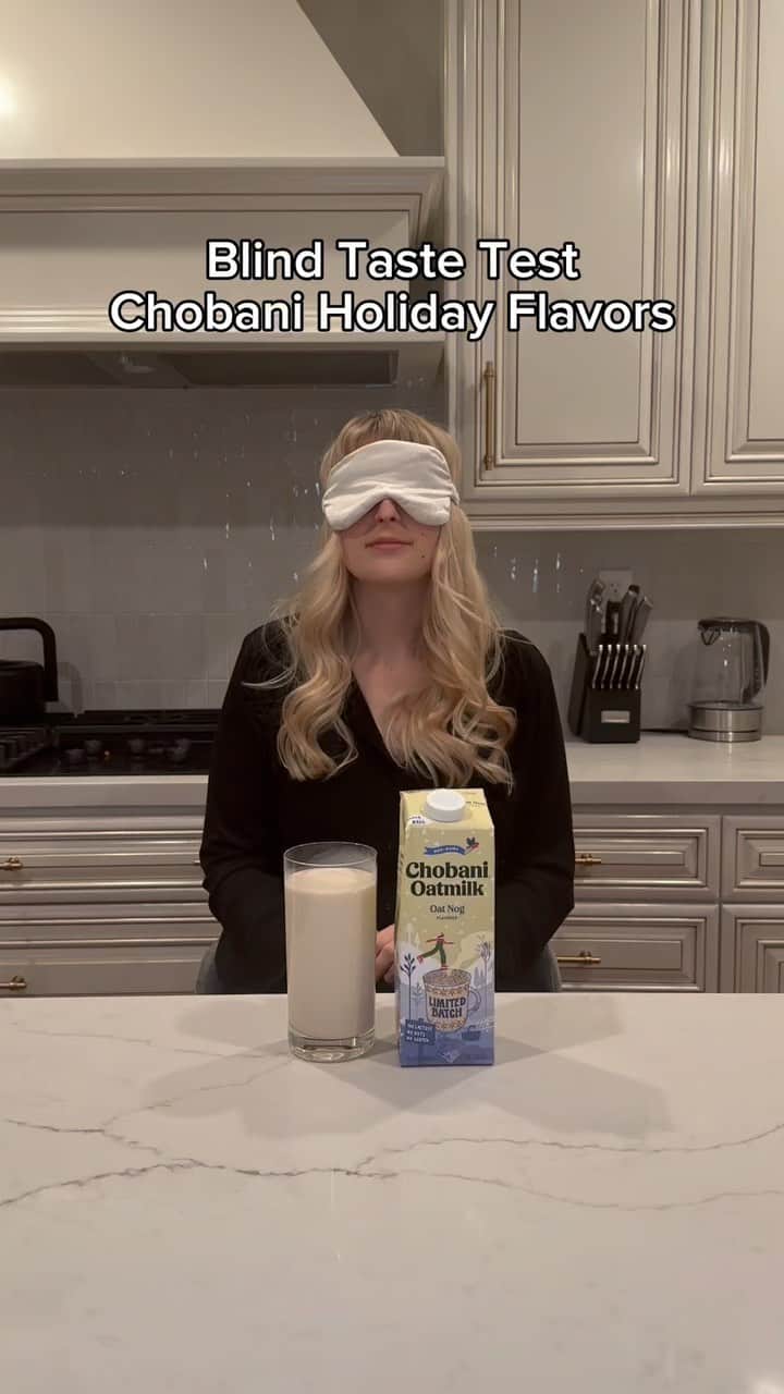 Chobaniのインスタグラム：「I’d recognize the sound of a Chobani Flip® Greek Yogurt any day of the week @chobani #ChobaniPartner」