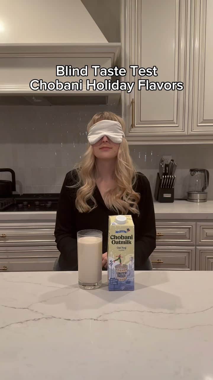 Chobaniのインスタグラム：「I’d recognize the sound of a Chobani Flip® Greek Yogurt any day of the week @chobani #ChobaniPartner」