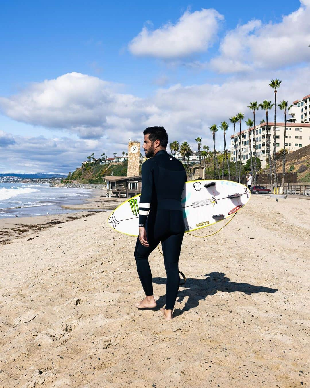 フィリッペ・トレドさんのインスタグラム写真 - (フィリッペ・トレドInstagram)「Nothing better than surfing at home 🤙🏼   Nada melhor do que surfar em casa 🤙🏼   📸: @iamsamkimm」11月21日 6時32分 - filipetoledo