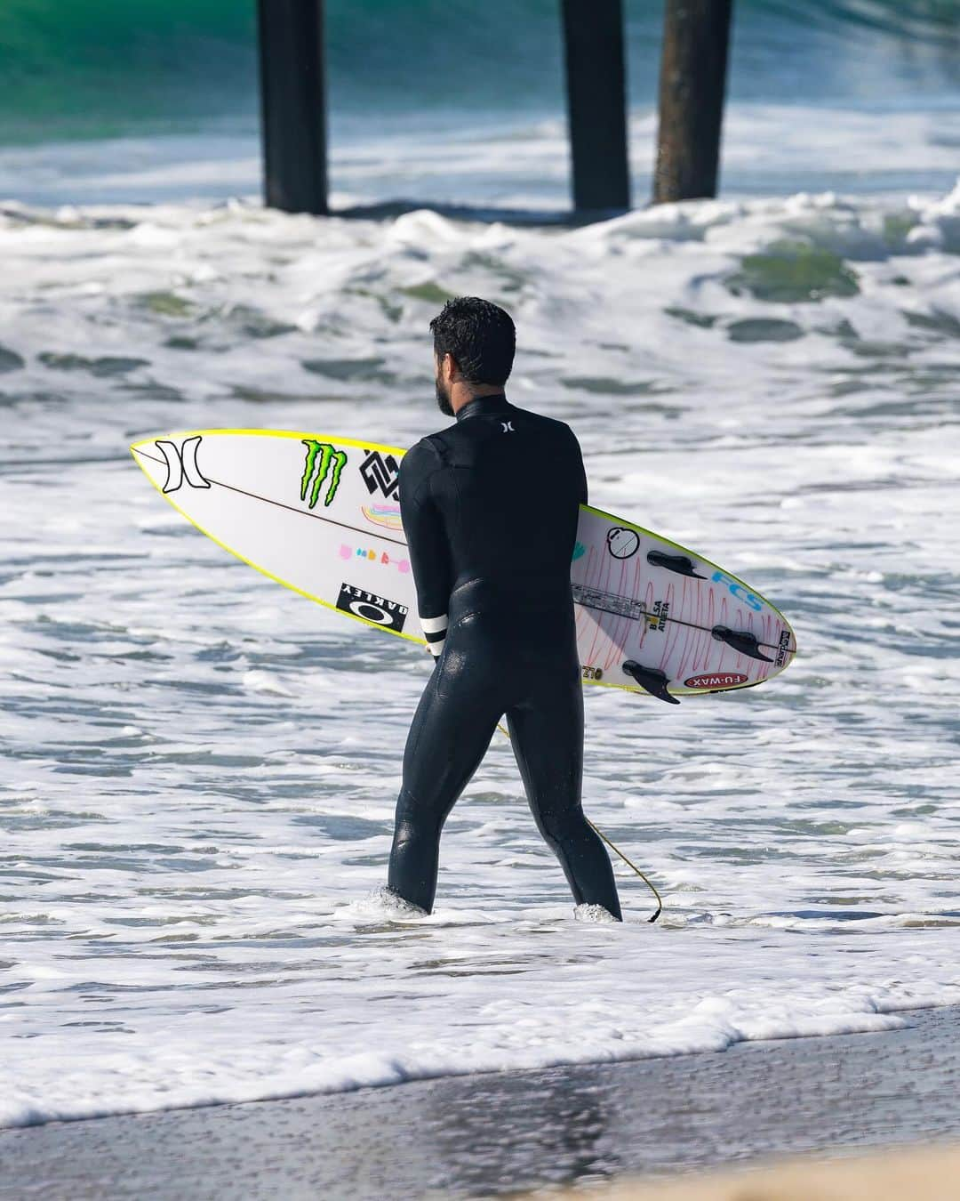 フィリッペ・トレドさんのインスタグラム写真 - (フィリッペ・トレドInstagram)「Nothing better than surfing at home 🤙🏼   Nada melhor do que surfar em casa 🤙🏼   📸: @iamsamkimm」11月21日 6時32分 - filipetoledo