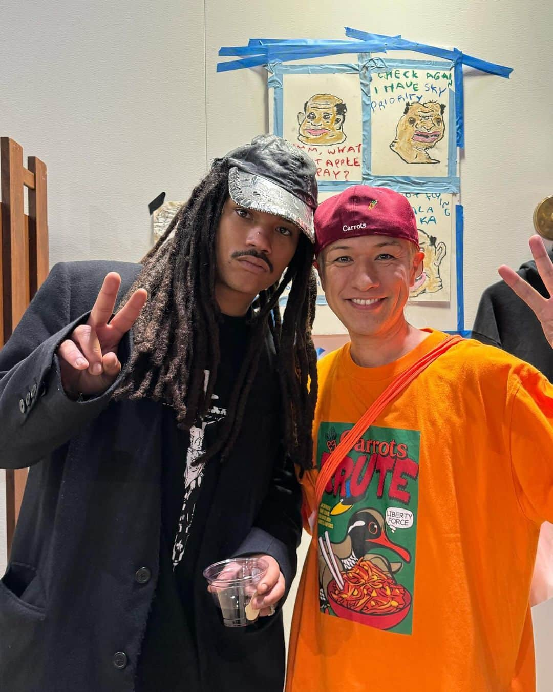 照屋 健太郎さんのインスタグラム写真 - (照屋 健太郎Instagram)「Thank you for all your love and support. It was so much fun @complexcon 🌴🇺🇸😆✌️  Big thanks @carrotsbyanwarcarrots 🤝❤️‍🔥 @tabio.usa , @tabio_men 🧦  @zgla , @zgla.jp 📱  #世界から注目される沖縄へ　 #LIBERTYFORCE #CHASEYOURBRIGHTFUTURE  #COMPLEXCON #COMPLEXCON2023」11月21日 7時06分 - libertyforce_teruya