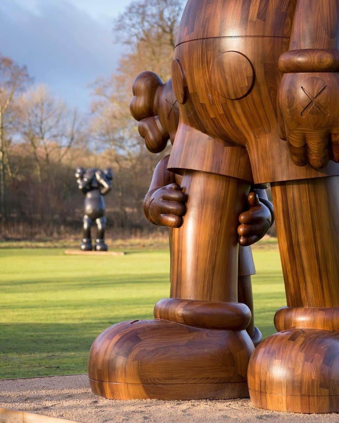 KAWSONEさんのインスタグラム写真 - (KAWSONEInstagram)「Repost from @yspsculpture • KAWS is a new publication from Phaidon celebrating the work of the influential and much-loved artist, co-written by YSP Director Clare Lilley.⁠ ⁠ Beginning his career as a street artist in the 1990s, KAWS work reaches beyond the art world into the realms of fashion, music, and popular culture at large. His 2016 exhibition at YSP remains a favourite with staff and visitors.⁠ ⁠ The book is available to order at YSP Shop, online and in store.⁠ ⁠ Find out more at 🔗 in bio - YSP Shop⁠ ⁠ KAWS, installation views at YSP, 2016 📷️ @jontywilde⁠ ⁠ #YSP ⁠@kaws @phaidonpress @clare.lilley @YSPShops #KAWS⁠  #Wakefield #Yorkshire #Sculpture #OutdoorGallery #ArtAndNature #ArtOutdoors #ExploreArtOutside #ContemporarySculpture #SculptureLovers #MyWakefield @aceagrams @mywakefield @ysi_sculpture @experiencewakefield」11月21日 8時25分 - kaws