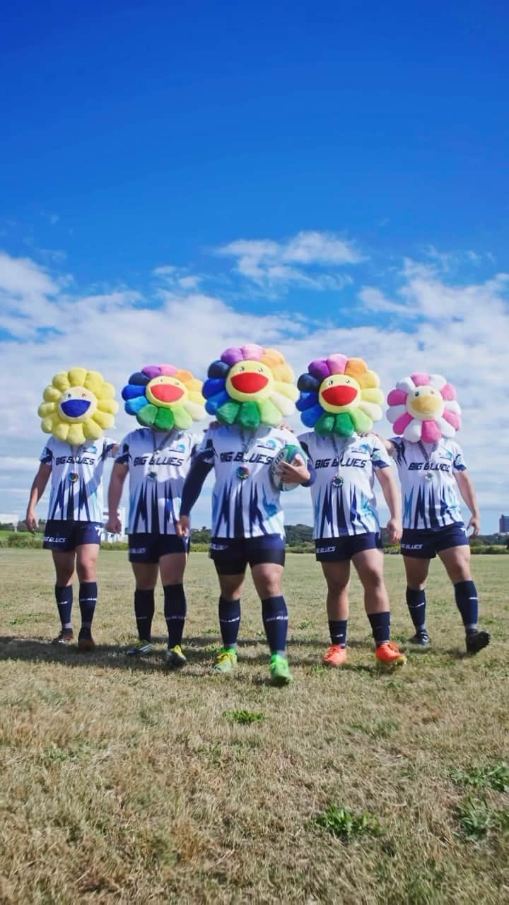 村上隆のインスタグラム：「MURAKAMI FLOWERS × RUGBY  @big_blues_rugby BIGBLUES Yachiyo Bay Tokyo is a working adult rugby team based in the Bay Tokyo area of Yachiyo City, Chiba Prefecture.」