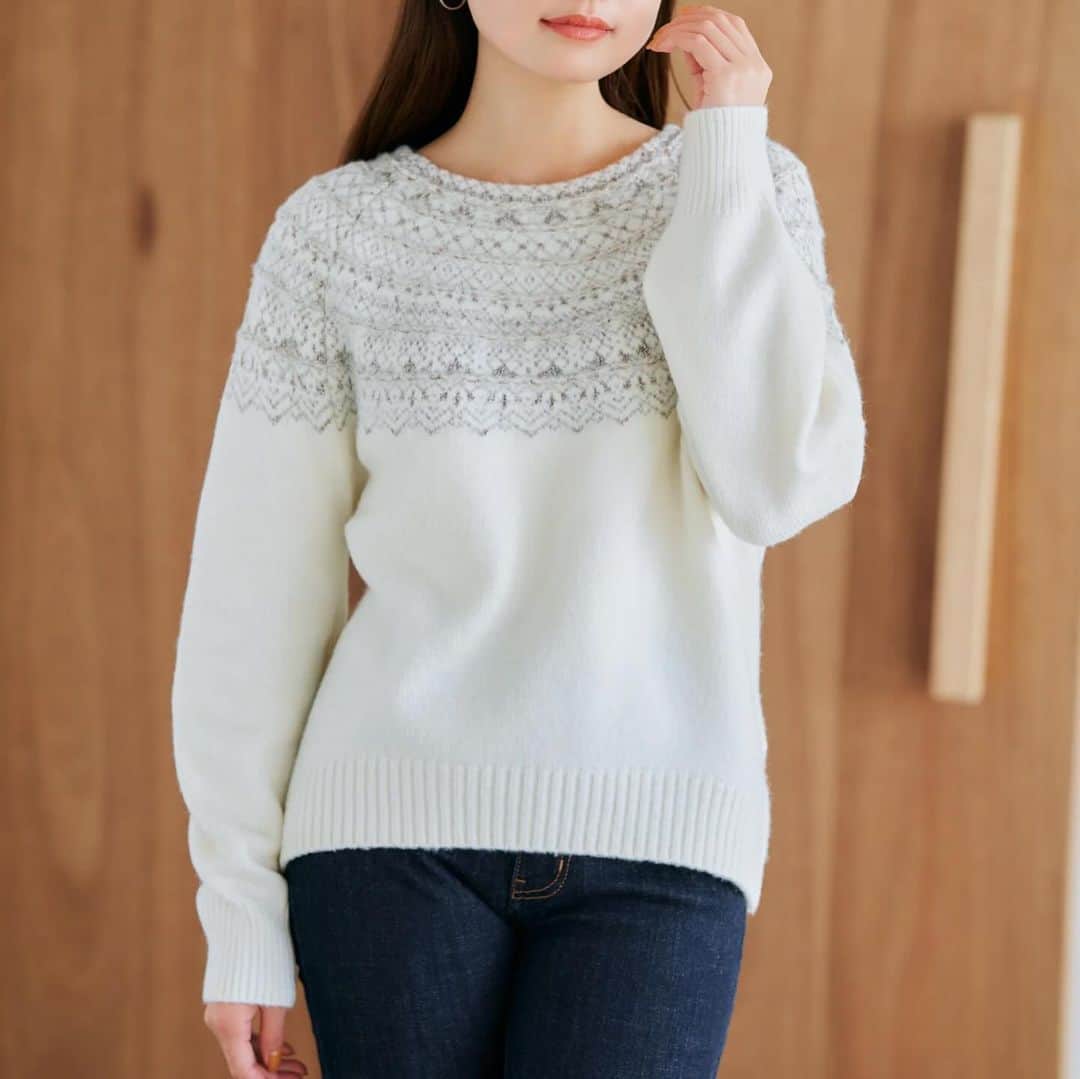 KUNIKAさんのインスタグラム写真 - (KUNIKAInstagram)「Holiday collection "COHINA meets KUNIKA"  コラボレーションビジュアルで制作させていただいたクッキーと、新作のニットを着て一緒に撮影してみました🍪  ✴︎Starry knit pullover / Off white  ✴︎Whip knit pullover / Milk tea  11月22日(水)20:00〜 @cohina.official さんのオンラインショップにて発売開始です。 商品ページが公開されました🕯️  11月23日(木)-11月26日(日)まで、名古屋タカシマヤゲートタワーモールでPOP UPも開催されます。 アイシングクッキーの展示もありますので、お近くの方はぜひ！♡  #COHINAmeetsKUNIKA」11月21日 20時12分 - _kunika_