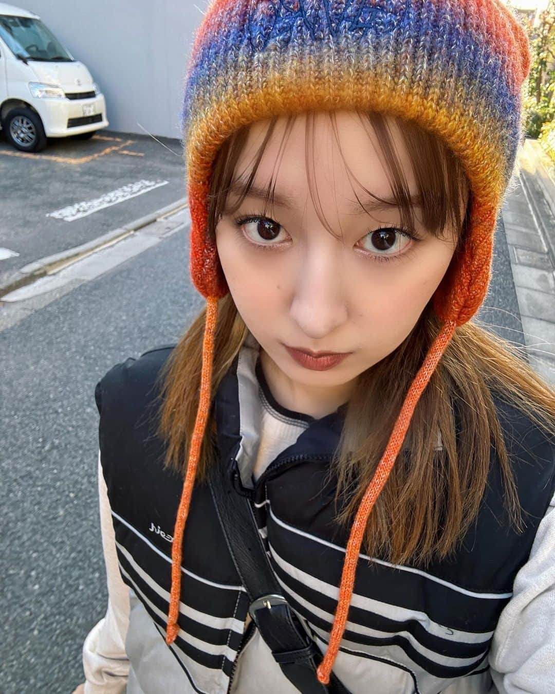 市野莉子さんのインスタグラム写真 - (市野莉子Instagram)「🍊 @sly_official 耳まであったかい~~  ずっと気になってカフェで飲んだココアおいしかったなあ🫶🏻 マシュマロはいってた！  #ootd#fashion#sly#xgirl#冬服#ニット帽#오오티디」11月21日 18時39分 - riko_ichino