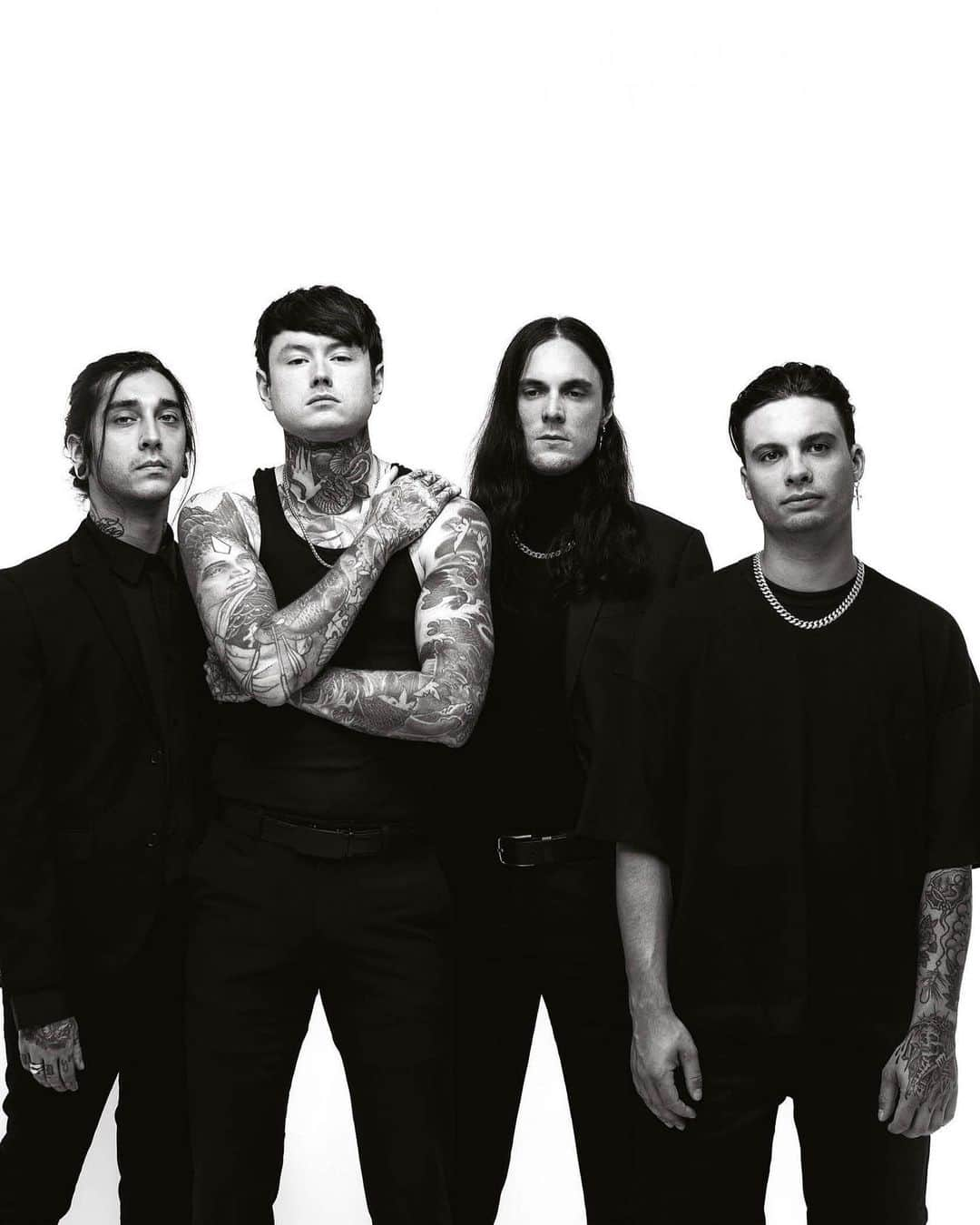 Rock Soundのインスタグラム：「Bad Omens frontman Noah Sebastian on the writing process behind the band’s huge hit ‘Just Pretend’:  “The vocal delivery in the chorus is one of my proudest accomplishments. It’s one of those melodies that feels so natural to me to sing. Every detail in the vocal delivery, whether it’s the quick flip to falsetto on the high notes, or the vibrato at the tail of certain words, it just came out so naturally. There’s something about a really good vocal take that comes out and feels and sounds natural that people can feel more, emotionally. Everything with that song just fell right into place, the right way at the right time.”  You can read our full interview with Noah inside the Rock Sound Awards Issue, available to order at SHOP.ROCKSOUND.TV, link in bio   📸 @brybarian   #badomens #noahsebastian #rock #metal #metalcore #alternative #badomenscult」