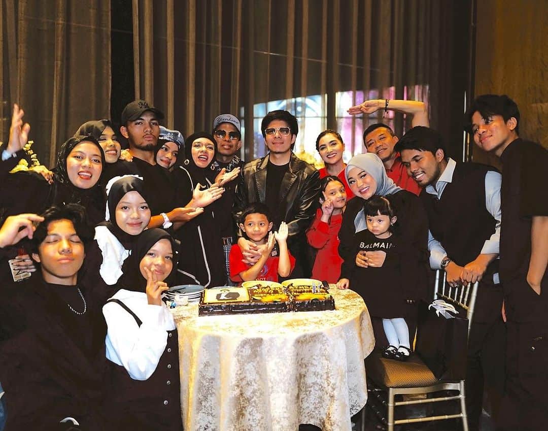 Ashantyのインスタグラム：「Bday Dinner abang @attahalilintar」