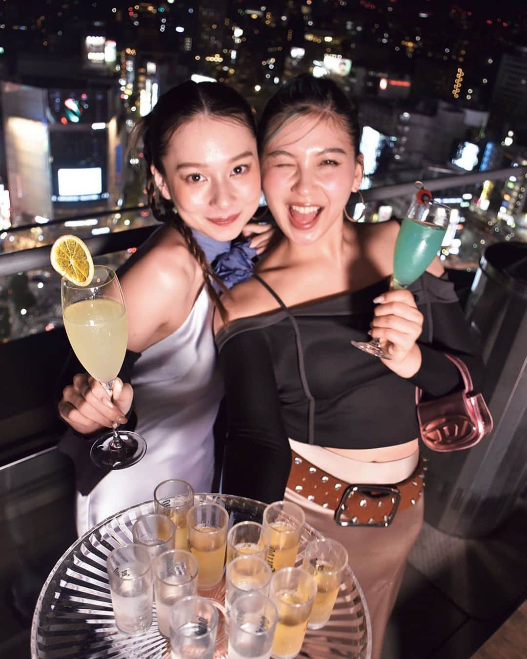sweetのインスタグラム：「🪩🥂sweet12月号 好評発売中🥂🪩  「TOKYO Girls‘ Night Out」企画に登場した、Nikiちゃん＆ミラちゃんのキュートなカットをお届け🎧✨  スウィートガールズ的夜遊びファッション特集、必見です😘💕  詳しくは本誌をチェックしてね📝  @__niki22  @jenmilaa   #sweet12月号 #スウィート12月号 #niki  #長谷川ミラ」