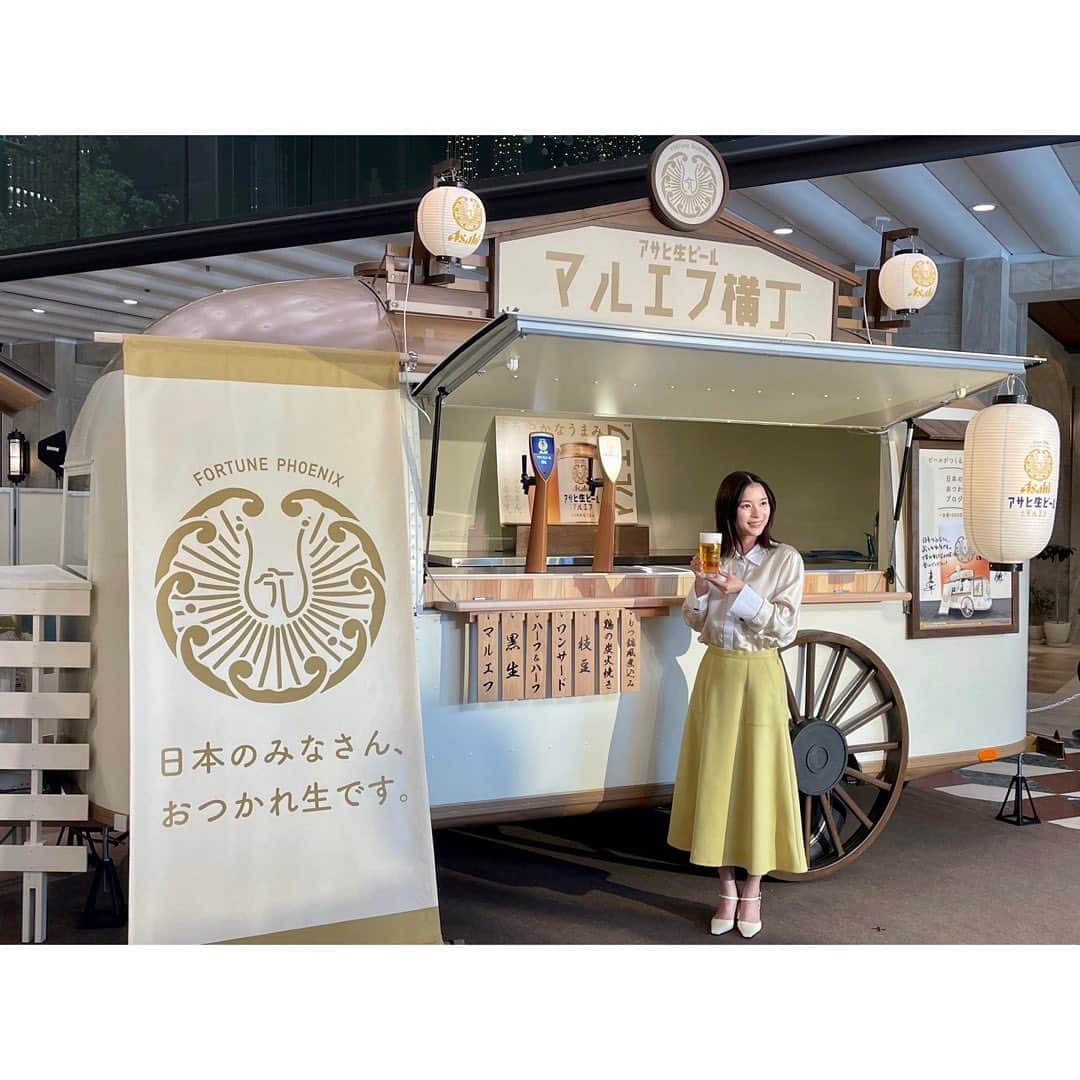 芳根京子さんのインスタグラム写真 - (芳根京子Instagram)「今日はマルエフ横丁のイベントで福岡にお邪魔しました🍺 福岡の空気を感じられてとても嬉しかったです✨ 登壇してる時すぐマネージャーさんカメラを見つけてカメラ目線になってる。しかも笑顔。(2枚目3枚目)  みなさん是非マルエフ横丁楽しんでくださいね！  ちなみにもう福岡を離れ次の現場に移動してしまい... もつ鍋食べたかったな.... とんこつラーメンは駆け足で食べる事ができました🍜♡ 美味しかったです！☺️  でもとても短時間の滞在だったので次はプライベートで行きたいなぁ！  #マルエフ」11月21日 19時06分 - yoshinekyoko
