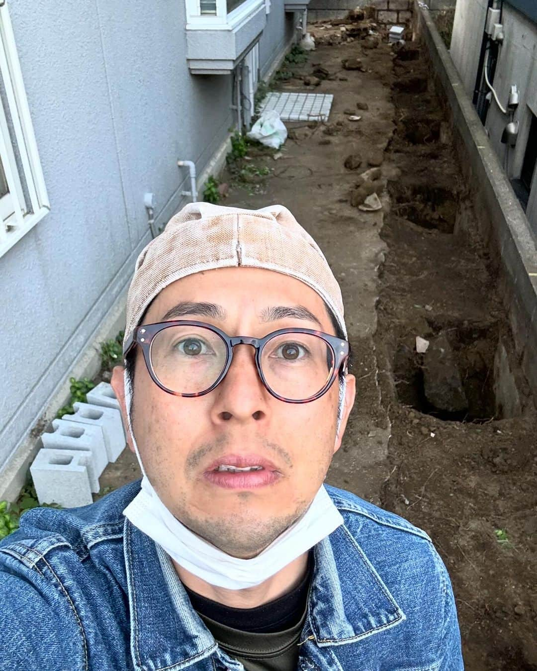 亘健太郎さんのインスタグラム写真 - (亘健太郎Instagram)「工事現場にて28000歩あるきました‼︎ #channelwatari #アメカジボーイズ  #amecajiboys  #アメカジ  #アメカジ散策  #byボーイズ長  #気になるアイテムあります？ #電気工事士芸人 #建築系バイト芸人 ⁡ 株式会社　勝プロ http://www.katsupro.com #勝プロ #金沢区」11月21日 19時08分 - watarikentaro