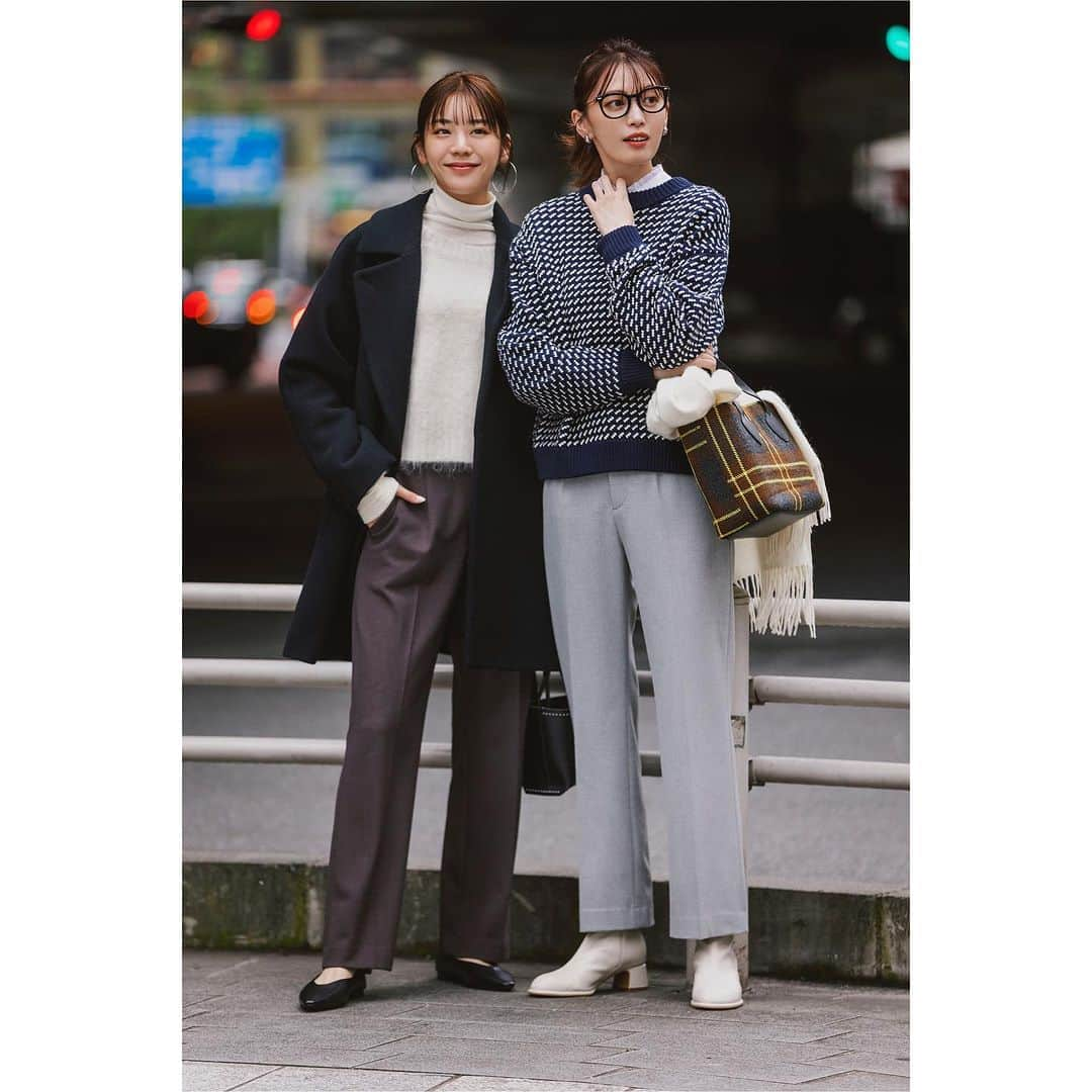 green label relaxingさんのインスタグラム写真 - (green label relaxingInstagram)「#貴島明日香 × #宮田聡子 冬のデイリーカジュアル -推しのニット＆パンツ、コート！-   グリーンレーベル リラクシングの冬のイチ推しは、今から使える“ニット”に、美シルエットの“パンツ”、そして冬本番に向けた“コート”。今回は“パンツ”と“コート”にフォーカスしてご紹介いたします❄️ 同じアイテムでも印象が違う！きれいめ派の貴島明日香さん、カジュアル派の宮田聡子さんによる素敵な着こなしに注目です✨  【商品詳細】 🏷＜SPINTOシリーズ＞メルトン スタンドカラー コート ¥35,200(税込) No.36251992049   🏷パウダー Beauty ビューティー パンツ  ¥11,000(税込) No.36141992591   🏷＜SPINTOシリーズ＞メルトン ビッグカラー コート ¥35,200(税込) No.36251992048  #greenlabelrelaxing  #グリーンレーベルリラクシング   #スタンドカラーコート#ロングコート#コートコーデ#ビッグカラー#カラーコート#冬アウター#フレアパンツ #フレアパンツコーデ #美脚パンツ#冬服コーデ #大人カジュアルコーデ #きれいめカジュアルコーデ #休日コーデ#カジュアルコーデ」11月21日 19時20分 - ua_greenlabel