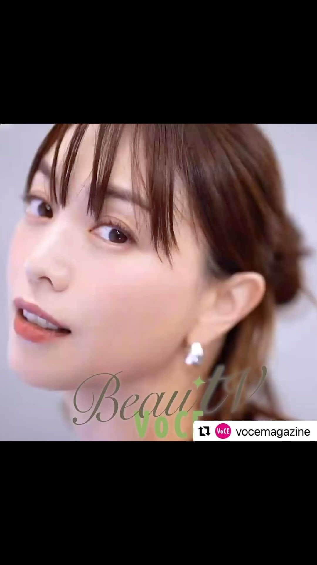 葉月祥子のインスタグラム：「@vocemagazine 先週金曜日放送のテレビ朝日『 BeauTV〜VOCE 』🪞🤍✨  💋ヘアメイクアップアーティスト 川嶋希さん🤍 @kawashimanozomi_official による  「くずれないトレンド肌づくり🪞🤍✨」  にモデル出演してましたのでぜひ🫶🏻  テクニックもさることながら、 makeupartist 川嶋希さん(のんさん)本当に素敵で優しくて 大好きになっちゃいました☺️🤍  Tverで配信してますので、気になる方は是非みてみてください👏🏻😊🫶🏻✨🤍💄🪞  #beautvvoce  #川嶋希 さん #葉月祥子   🪞🪞🪞🪞  本日17日（金）の「BeauTV〜VOCE」は、25:50のオンエアー。  ヘア＆メイクアップアーティスト #河嶋希 さん直伝『#乾燥くずれ とサヨナラ！　くずれない#トレンド肌づくり 』  #vocemagazine #テレビ朝日 #蛯原友里 #アイメイク #メイクアップ #スキンケア #ボディケア #マッサージ #保湿ケア #パナソニックビューティー #beautvvoce #金曜は夜更かしするとキレイになる」