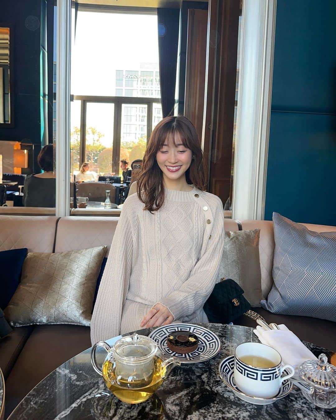牧野結美さんのインスタグラム写真 - (牧野結美Instagram)「🍰🫶🏻💗  関西に帰ってきて いろいろと行ってみたかったところへ 車で連れて行ってくれる両親に感謝☺️🌸  #セントレジス #セントレジス大阪」11月21日 19時31分 - yumi_makino_