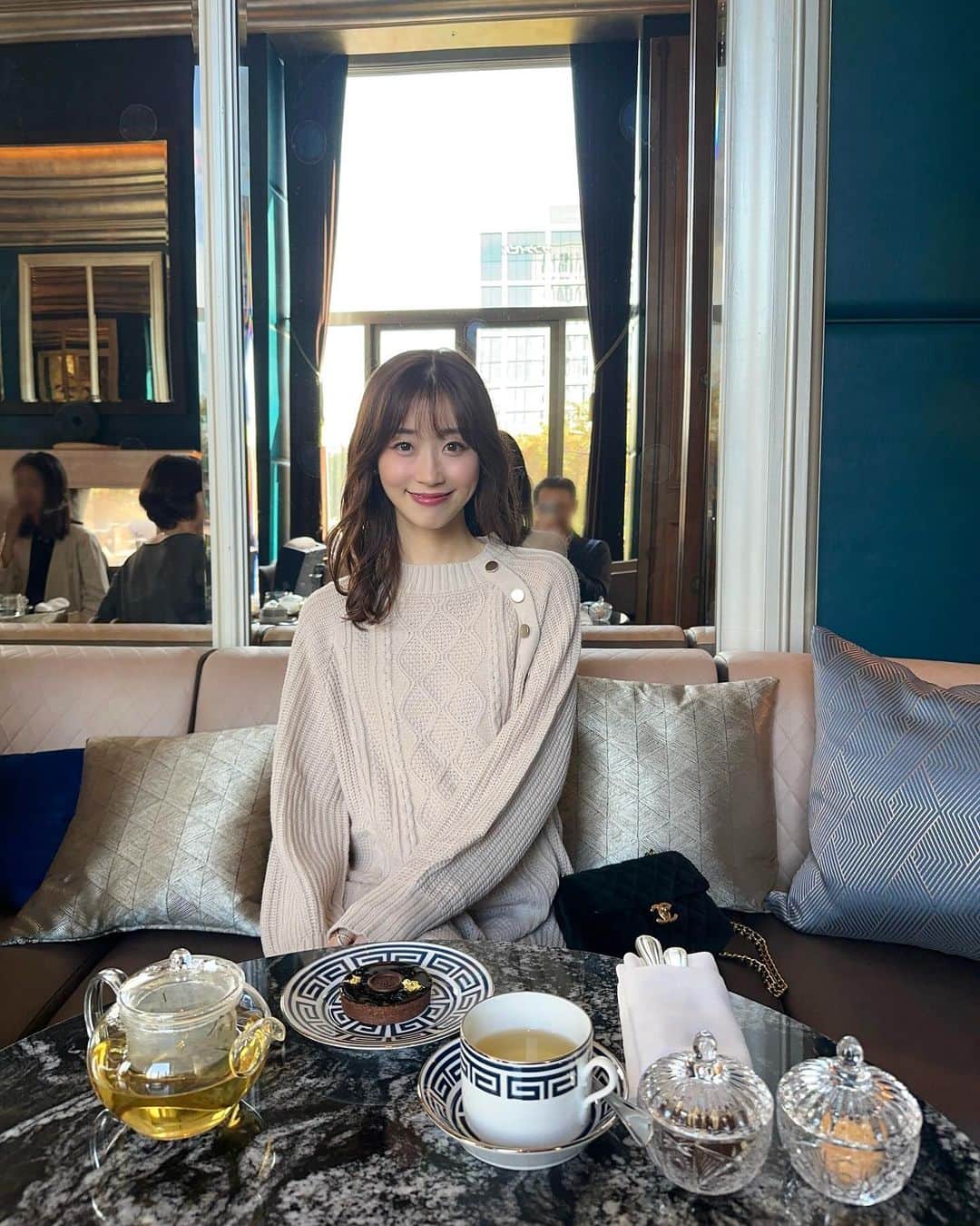 牧野結美さんのインスタグラム写真 - (牧野結美Instagram)「🍰🫶🏻💗  関西に帰ってきて いろいろと行ってみたかったところへ 車で連れて行ってくれる両親に感謝☺️🌸  #セントレジス #セントレジス大阪」11月21日 19時31分 - yumi_makino_