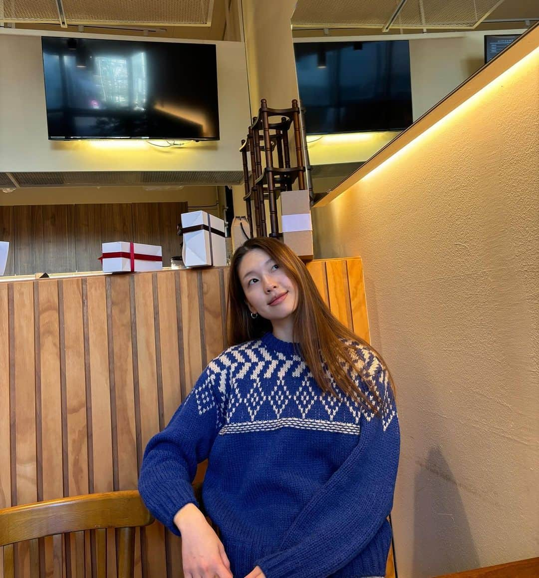 キム・ジンギョンさんのインスタグラム写真 - (キム・ジンギョンInstagram)「💙⛄️🩵」11月21日 19時39分 - jinkyung3_3