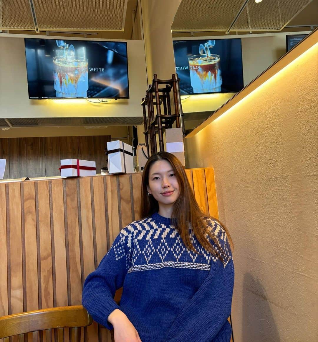 キム・ジンギョンさんのインスタグラム写真 - (キム・ジンギョンInstagram)「💙⛄️🩵」11月21日 19時39分 - jinkyung3_3