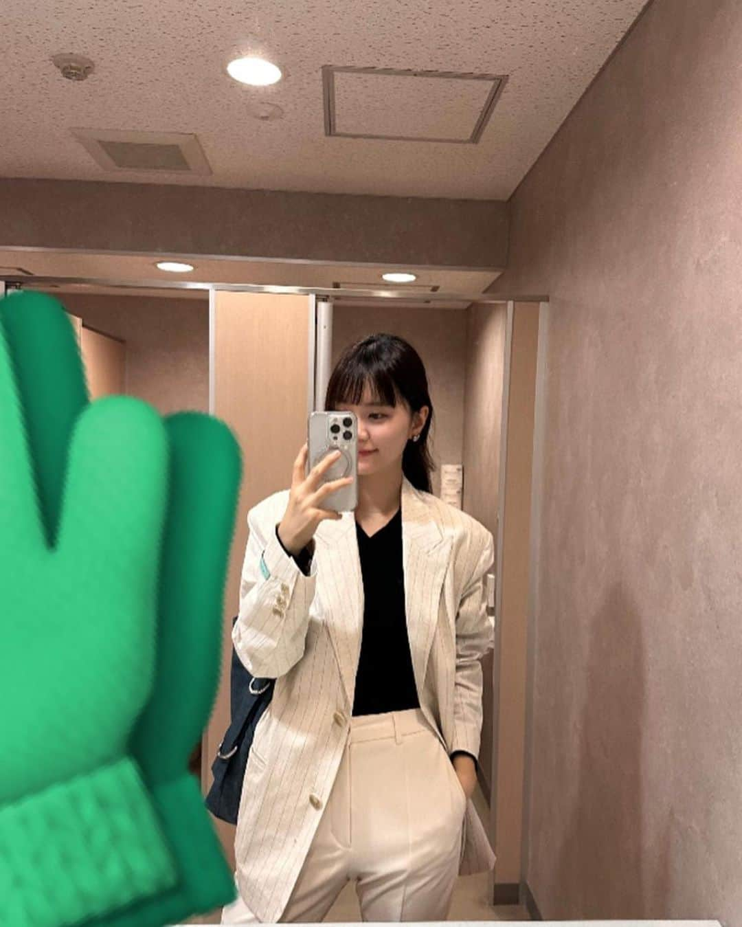 Janeぜうんさんのインスタグラム写真 - (JaneぜうんInstagram)「Recent photo dump 🗑️🧤📸 Jane POV:)  #fyp #tokyo #unilife」11月21日 19時44分 - jeeunso4you