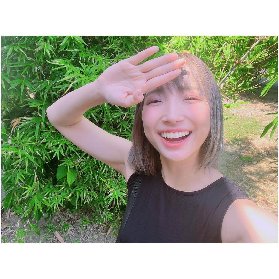 有明ゆなのインスタグラム：「冬なのにまぶしくて 夏のようだった奄美大島💋 . . 奄美大島の思い出📸」